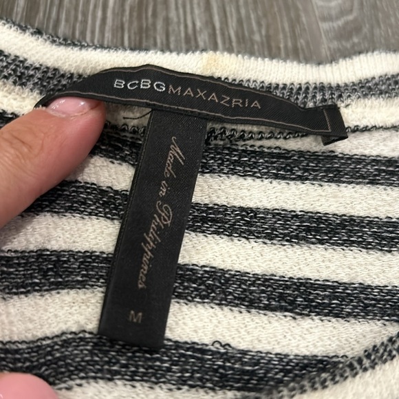 EUC BCBG Eznei Sweater with Cutouts size medium - Picture 3 of 8